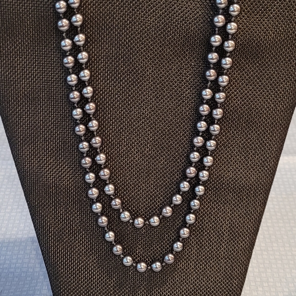 RMN Faux Pearl Knotted Necklace - Picture 8 of 8